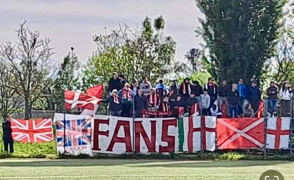 Il gruppo FANS ’23 sugli spalti